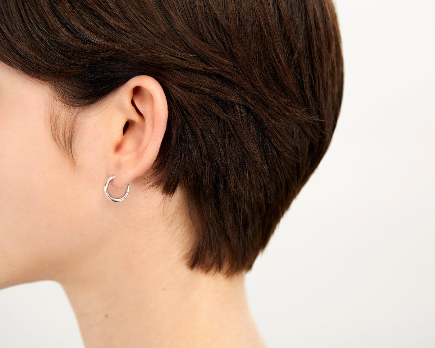bangle earring 0.9g