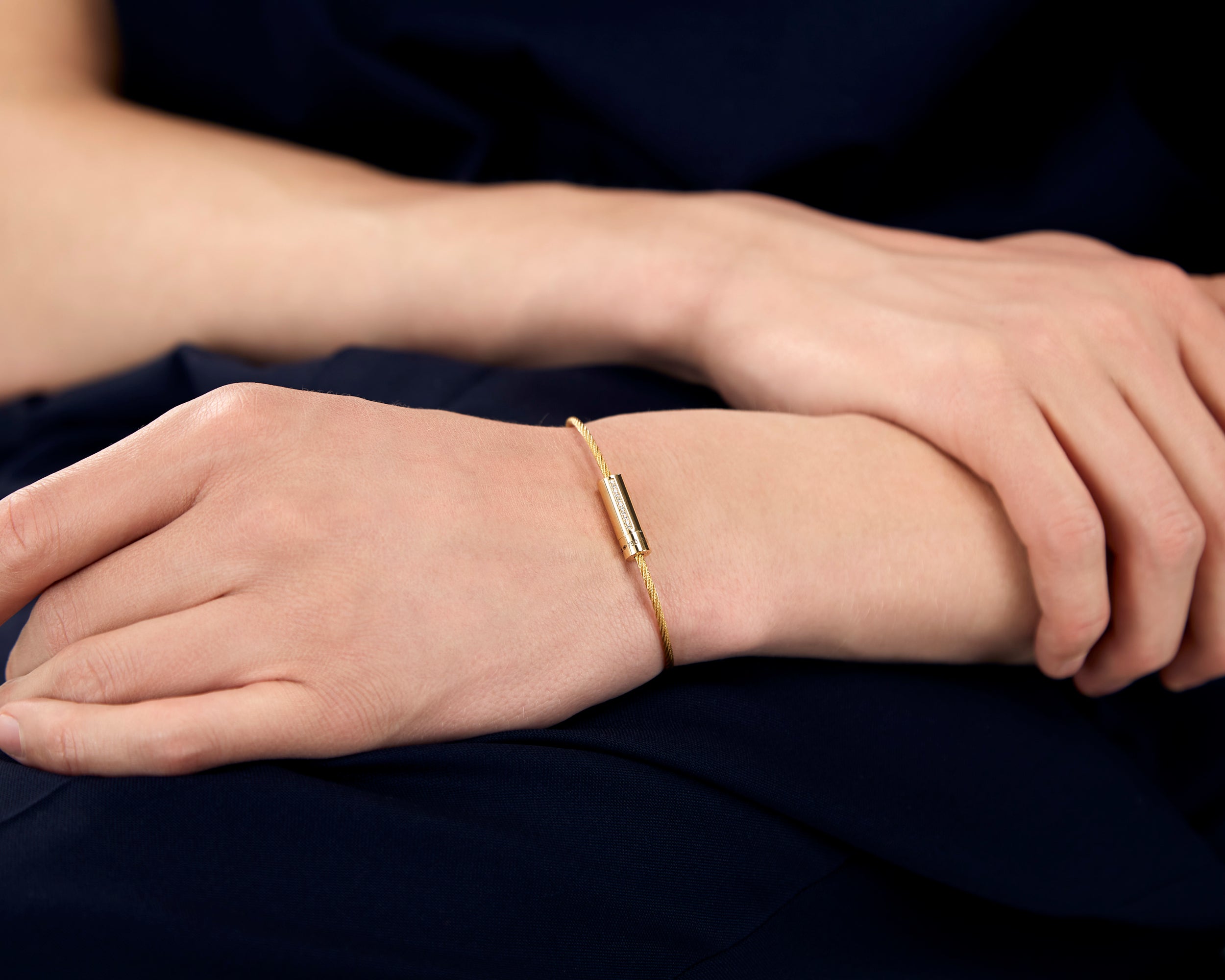 9g cable bracelet